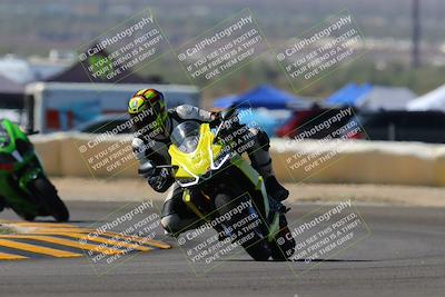 media/Oct-09-2022-SoCal Trackdays (Sun) [[95640aeeb6]]/Turn 2 (1110am)/